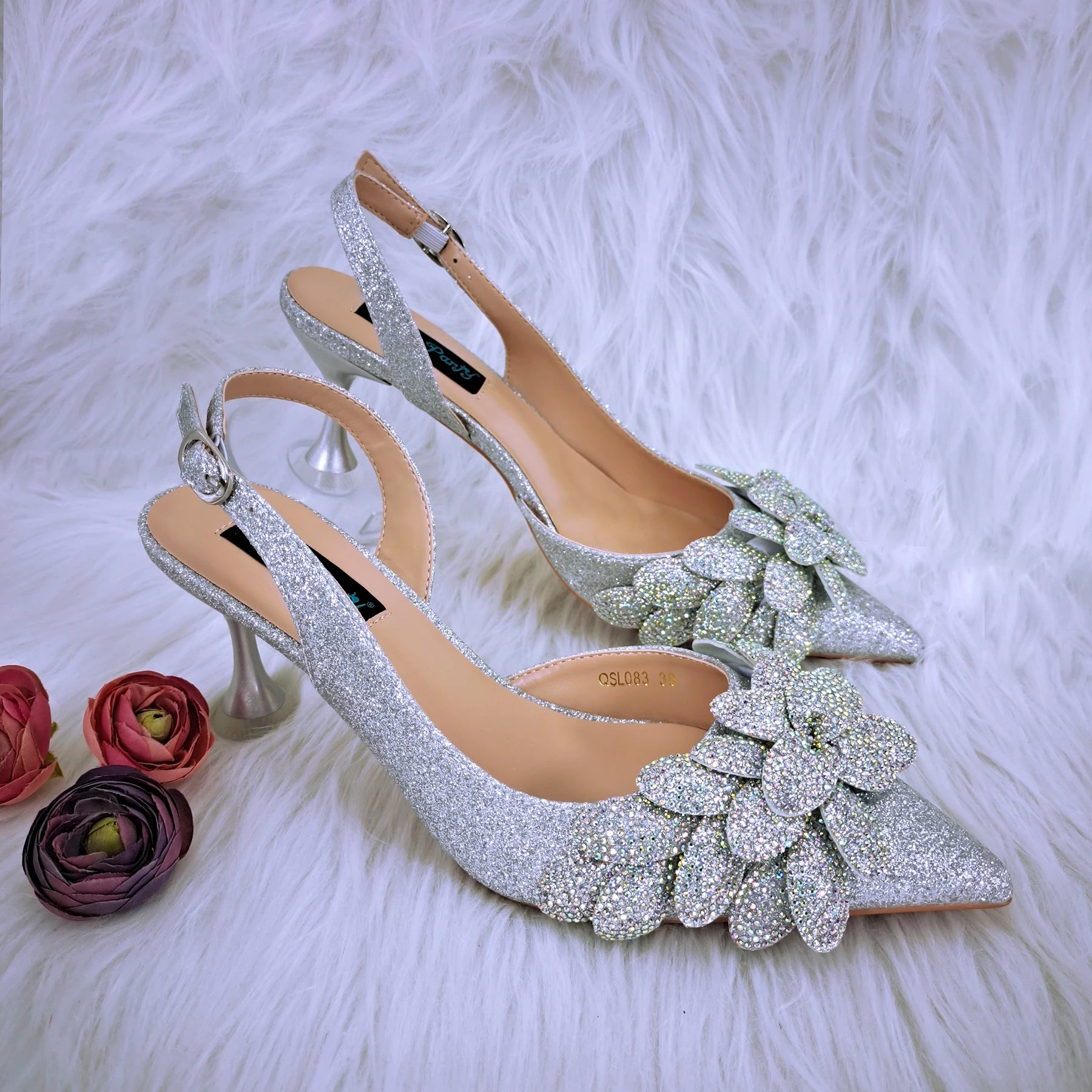 Handmade Garland Gag and Shoes Pointed Toe Pumps Crystal Handle Clutch