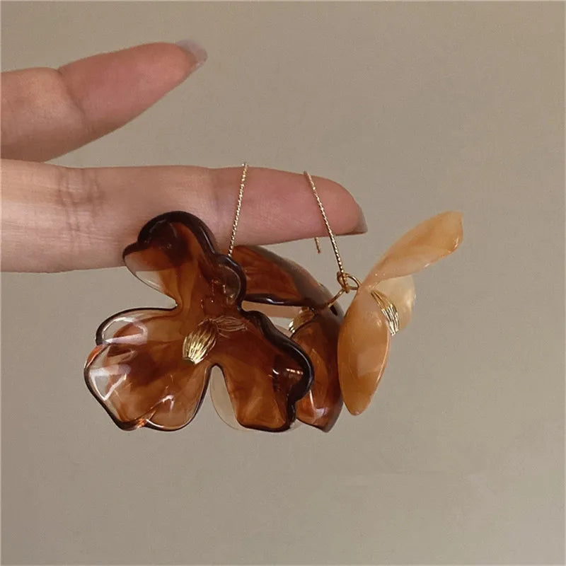 Vintage Irregular Metal Petals Earrings