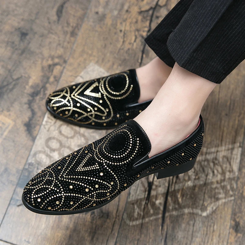 2024 new riveted rhine-drill pointed leather shoes male hair stylist fashion shoes a slip-on lazy casual men's shoes