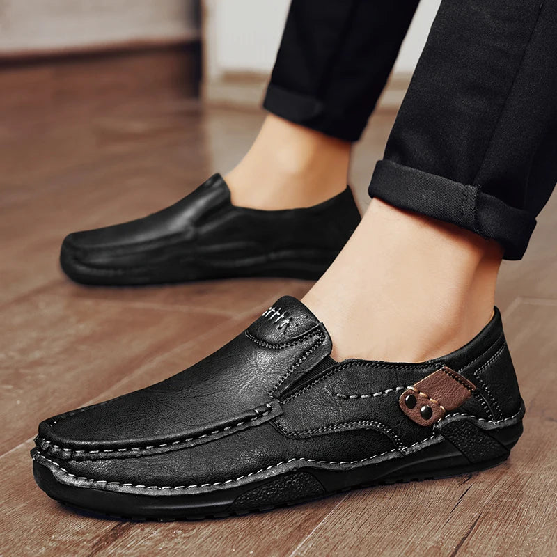 2025 Autumn New Men's Casual Handmade Loaf Leather Shoes Slip-On Lazy Business Casual Soft Leather Soft Sole Beanie Shoes Dad Men's Shoes Driving Shoes