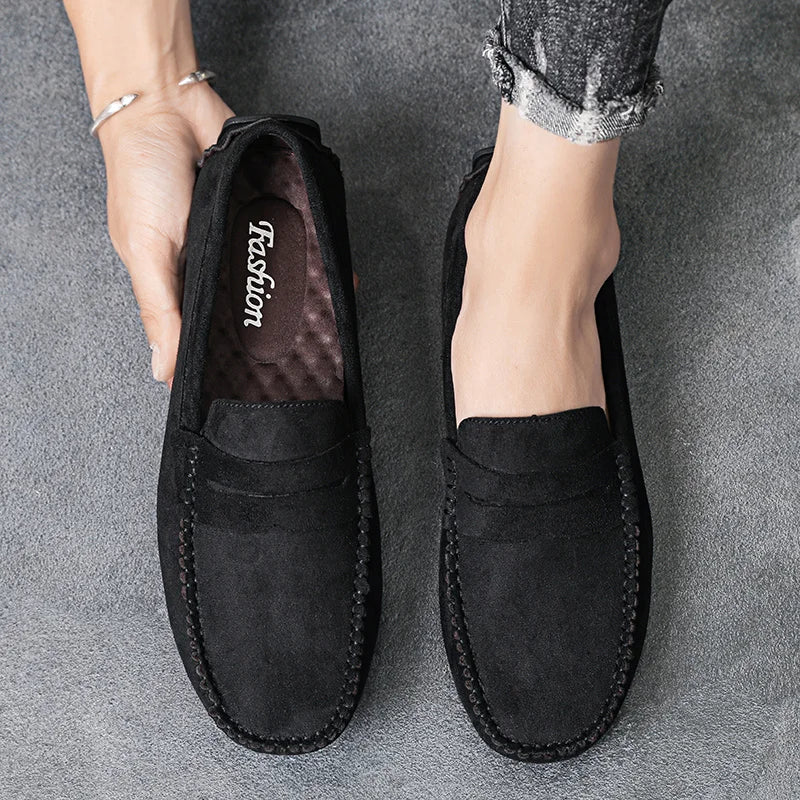 Fashion Lightweight Suede Men Casual Shoes Lazy Shoes Male Breathable Slip-on Mens Driving Shoes Comfortable Loafers Moccasins