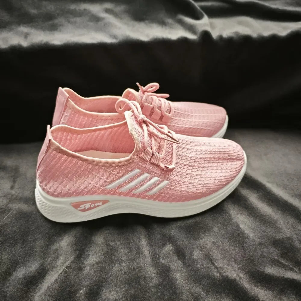 New 2025 Trendy Women's Mesh Low-Top Running Sneakers with Air Mesh for Spring and Summer Women Flat Shoes