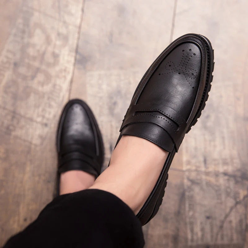2022 Luxury Brand Penny Loafers men Casual shoes Slip on Leather Dress shoes big size 38-46 Brogue Carving loafer Driving party