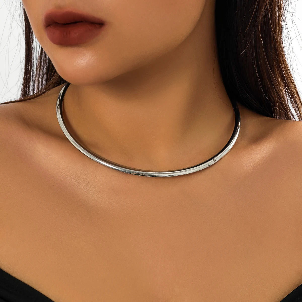 Elegant Simple Chunky Circle Torques Necklace