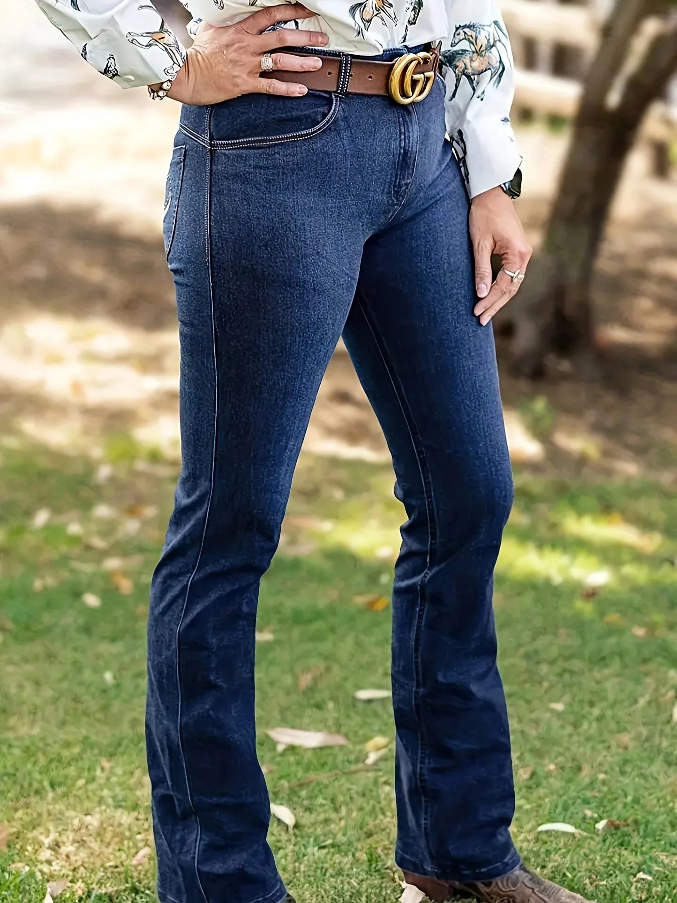 【HME】Women's High-Waisted Embroidered Flare Jeans - Stretch Denim Bell Bottoms with Heart Design, Mid-Rise, Slim Fit,