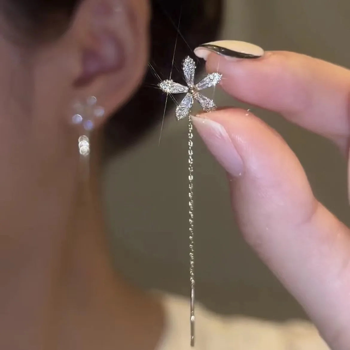 Women Resin Flower Rhinestone Tassel Long Earrings