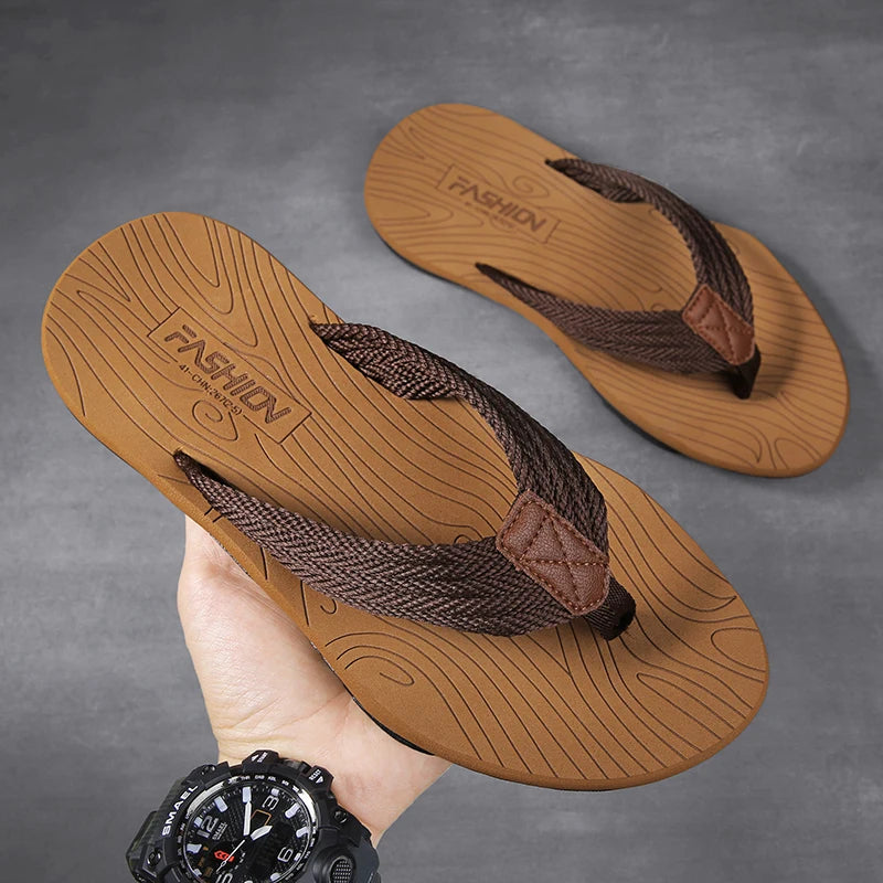 2024 New Flip-flops Slippers Men's Summer Platform Sandals Men's Simple Casual Sandals Indoor and Outdoor Beach Shoes