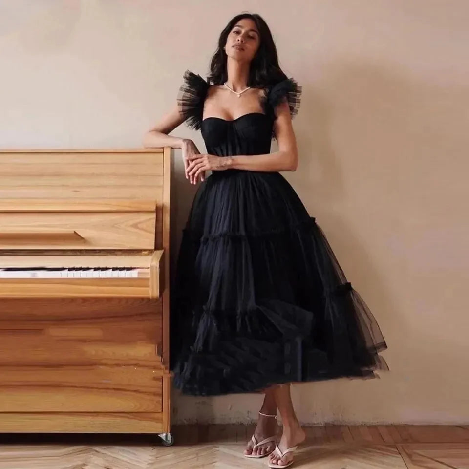 Customized Simple Black Tiered Skirt Tulle Short Prom Dresses