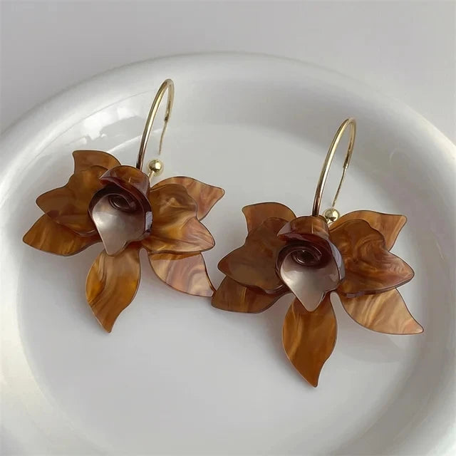 Vintage Irregular Metal Petals Earrings