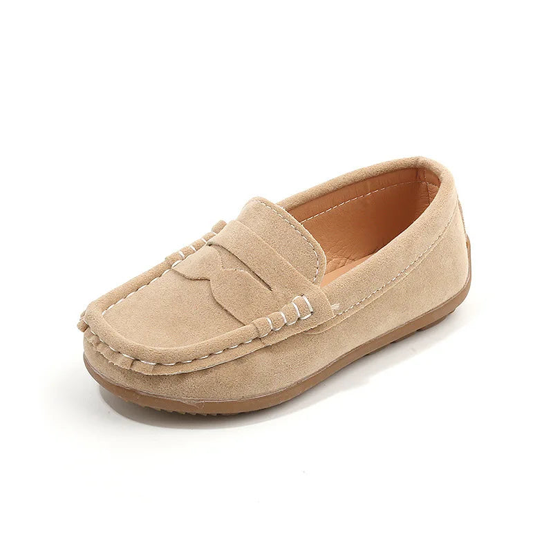 Children Casual Slip on Shoes Boys Lightweight Soft Sole Non Slip Outdoor Walking Shoes Kids Breathable Solid Color Loafer Shoes