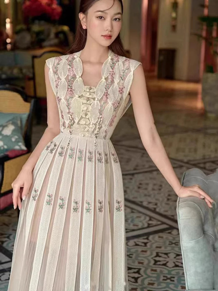 Retro Flower Embroidered Flares Dresses Spring Women V-Neck Sleeveless Long Dress Summer High Waist Big Swing Knee Length Dress