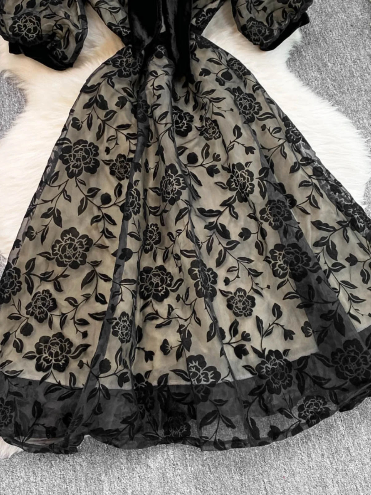 Elegant Flocking Tulle Flower Long Dresses