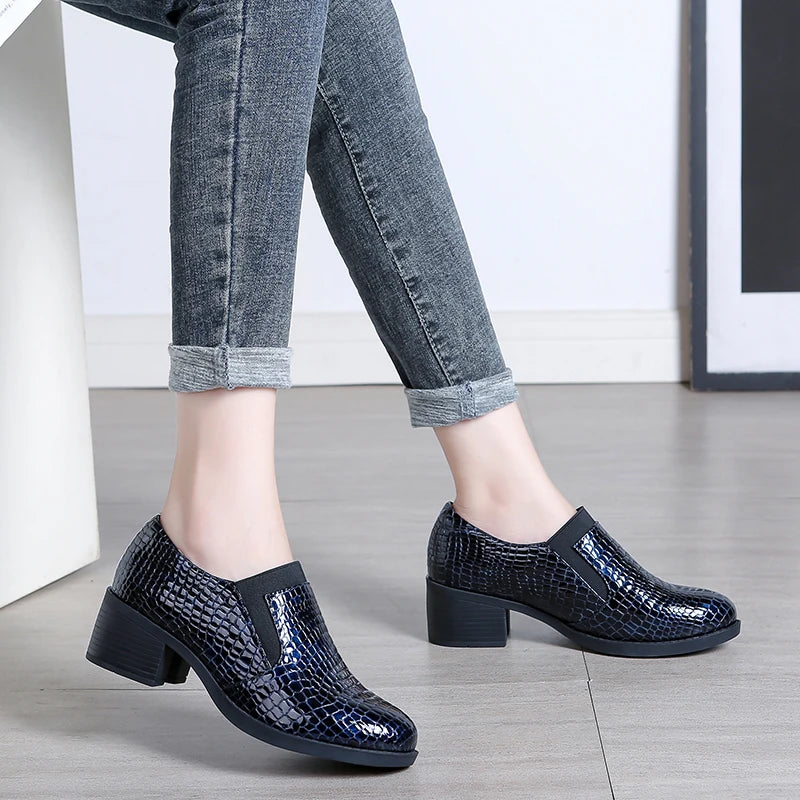Patent Leather Comfortable Luxury Shoe for Party