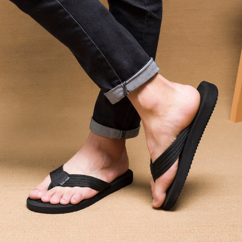 2024 New Flip-flops Slippers Men's Summer Platform Sandals Men's Simple Casual Sandals Indoor and Outdoor Beach Shoes