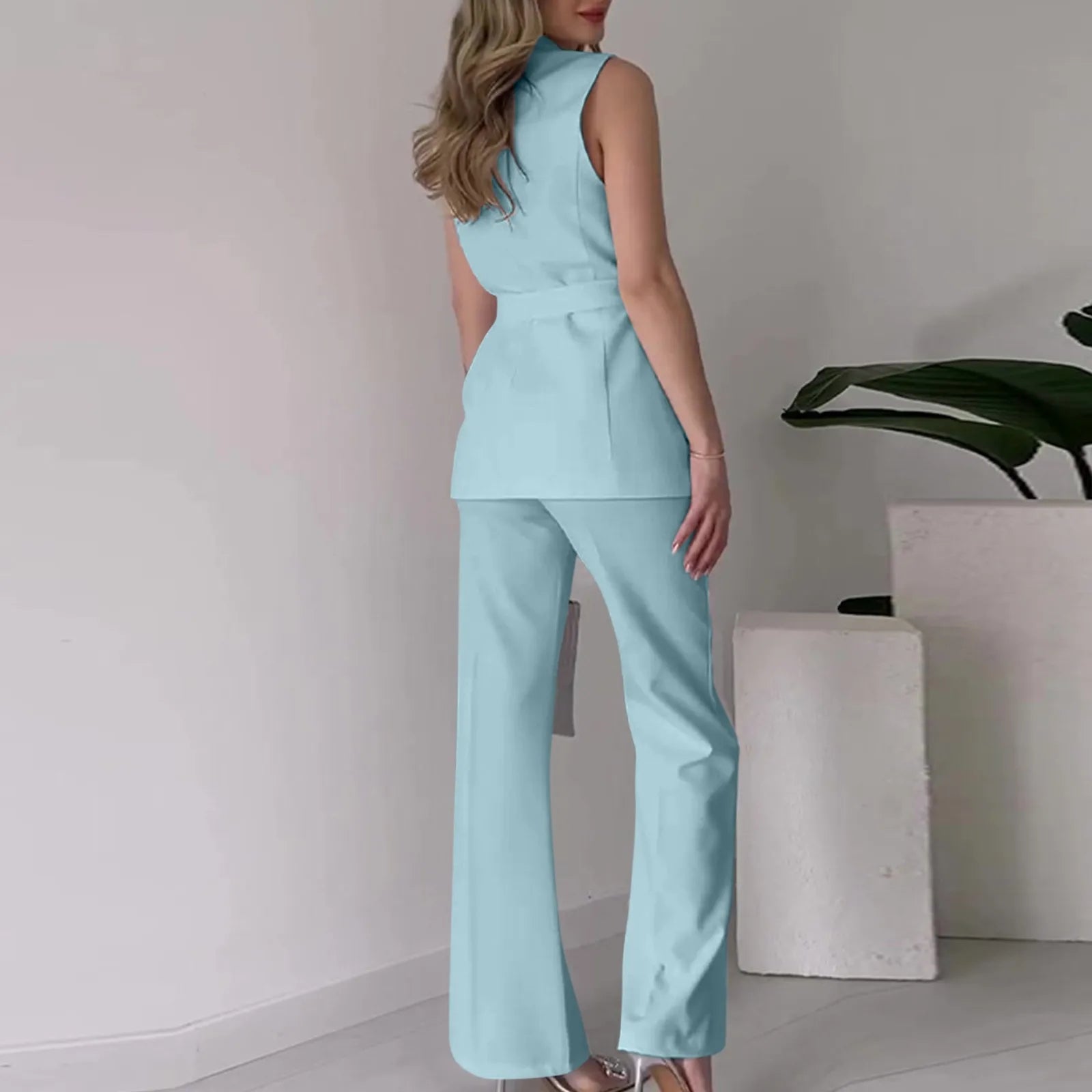 Women's Set Button-Detail Vest