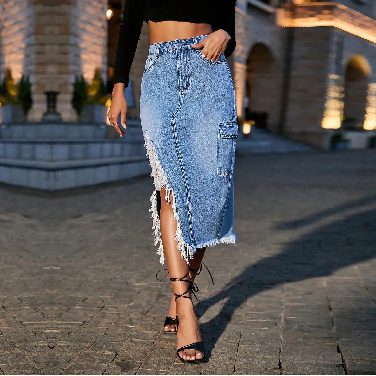 Women'S High-Waisted Denim Slim-Fit Skirt With Side Slits Tassels And Light Blue Raw Edges With Irregular Pockets Fashionable