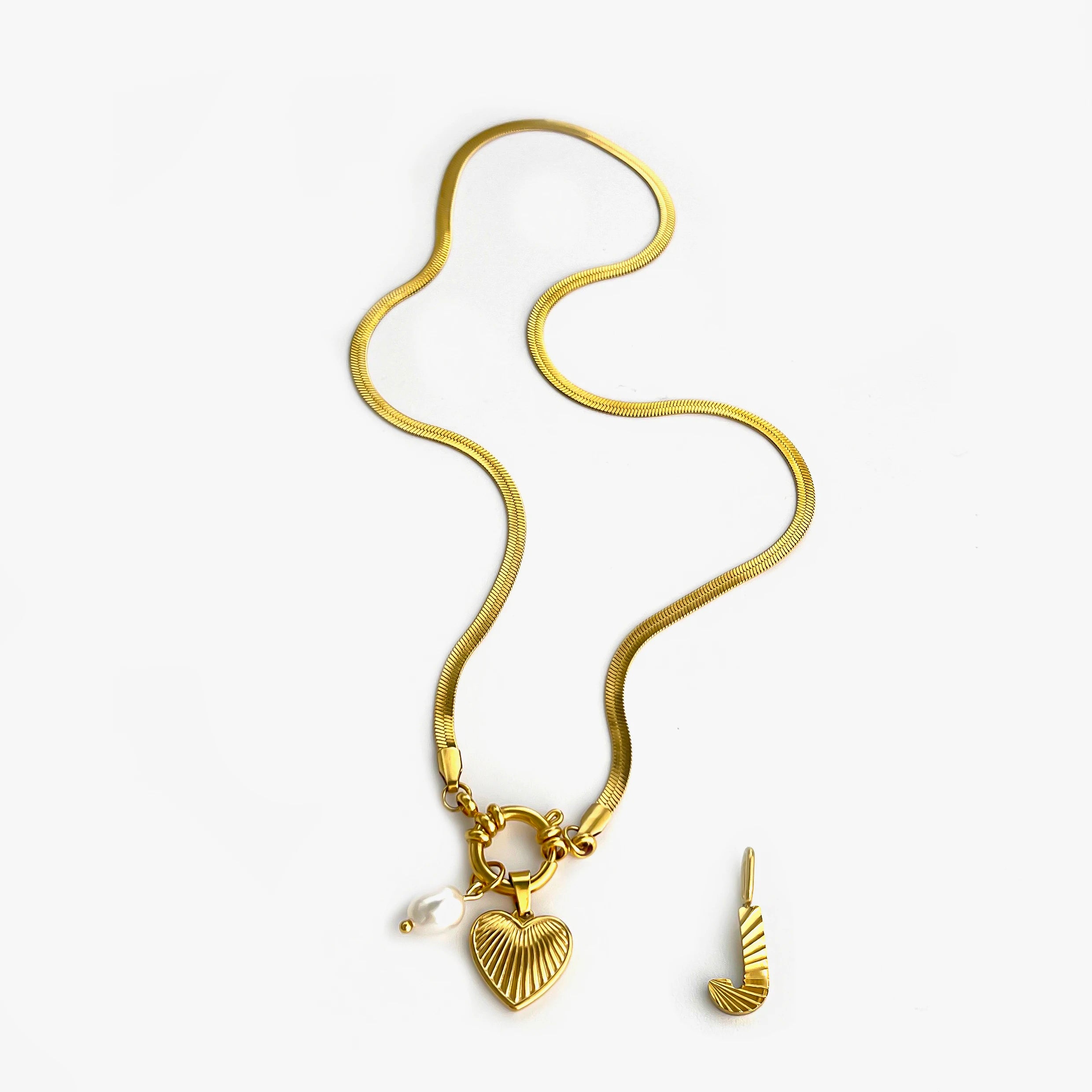 Minimalist Starfish Stripe Conch Scallop Shaped Pendant Necklace for Women