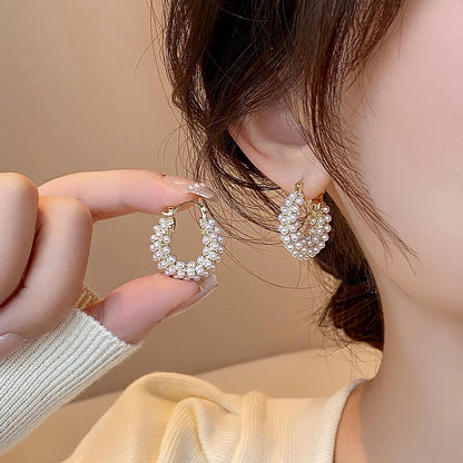 Women's Jewelry Design With Gold Color U-shaped Pearl Earrings