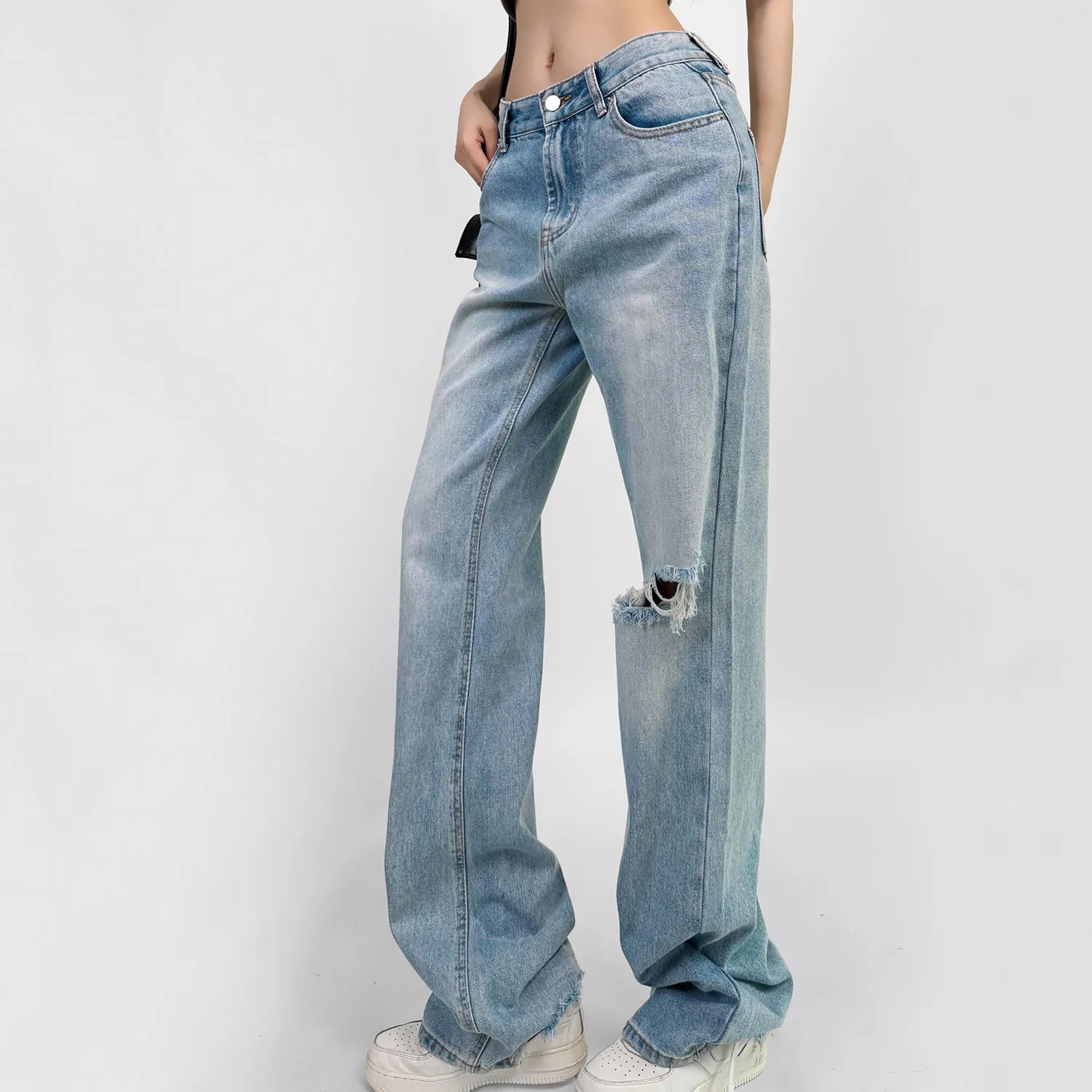 High‑Waist Straight‑Leg Distressed Jeans — Relaxed Fit with Knee Rip & Washed Finish