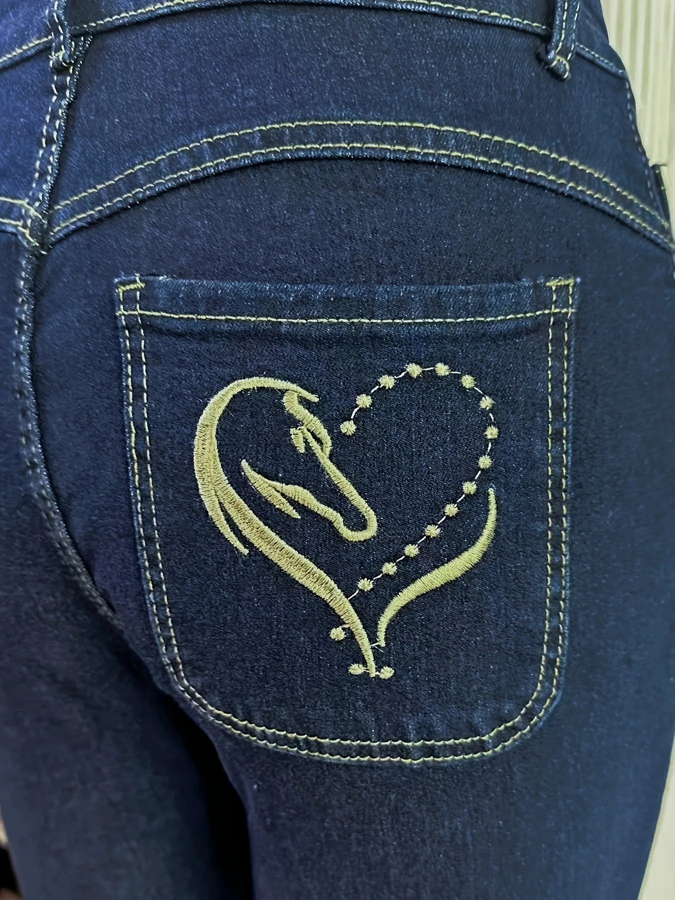 【HME】Women's High-Waisted Embroidered Flare Jeans - Stretch Denim Bell Bottoms with Heart Design, Mid-Rise, Slim Fit,
