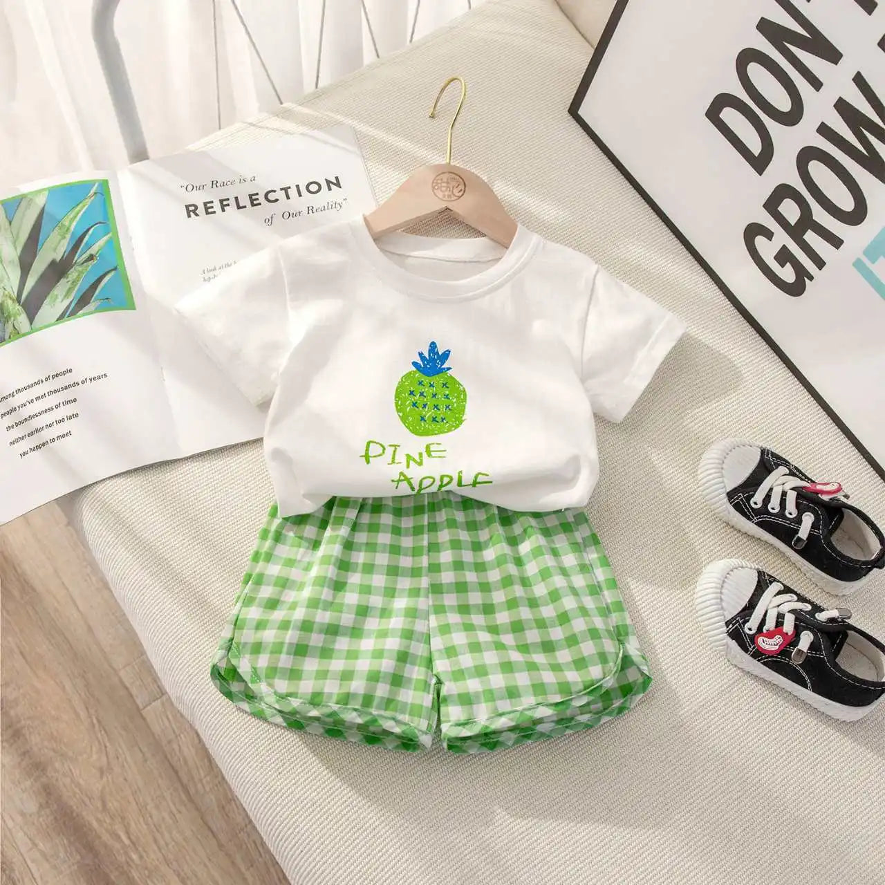 Children's Short-sleeved Round Neck Top+Shorts