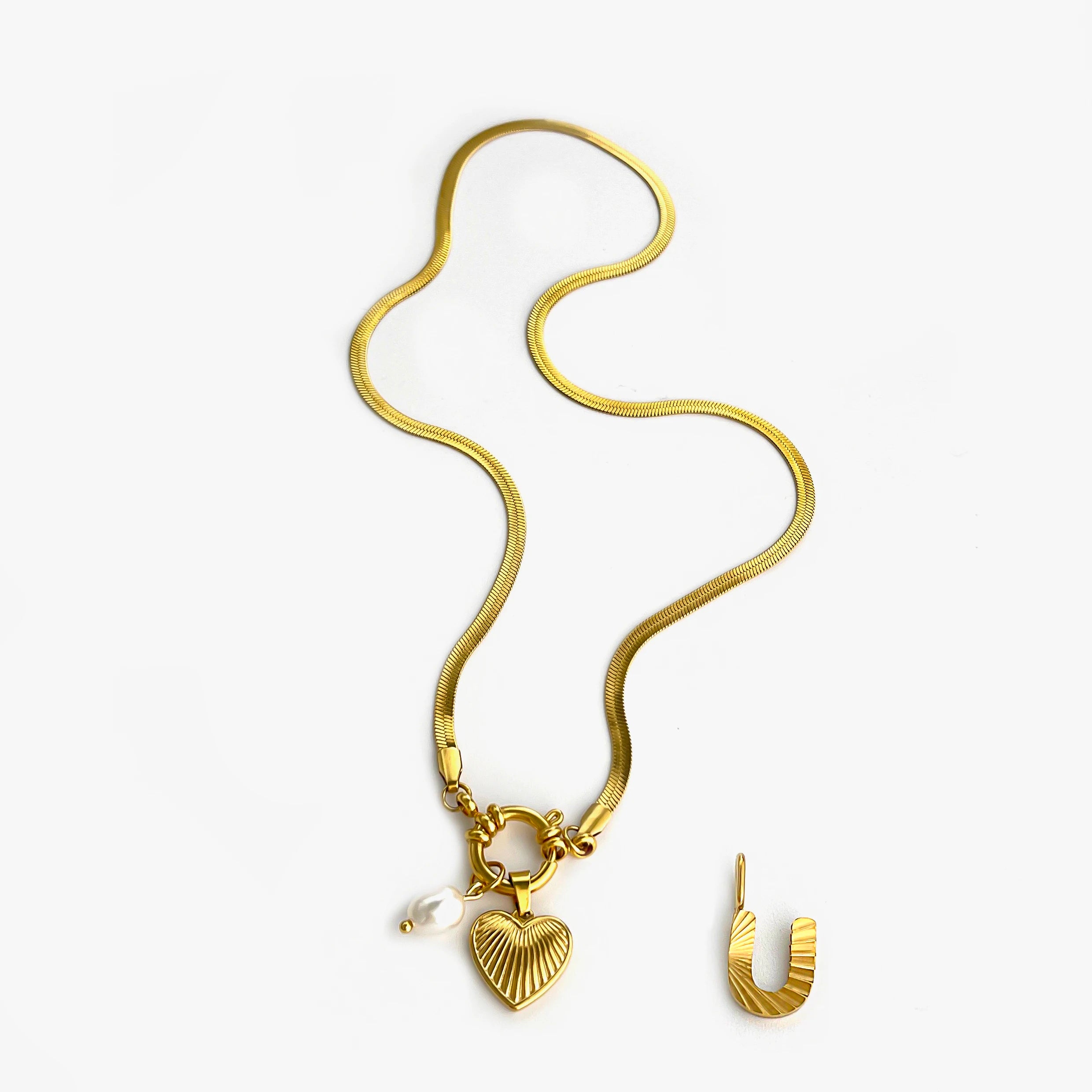 Minimalist Starfish Stripe Conch Scallop Shaped Pendant Necklace for Women