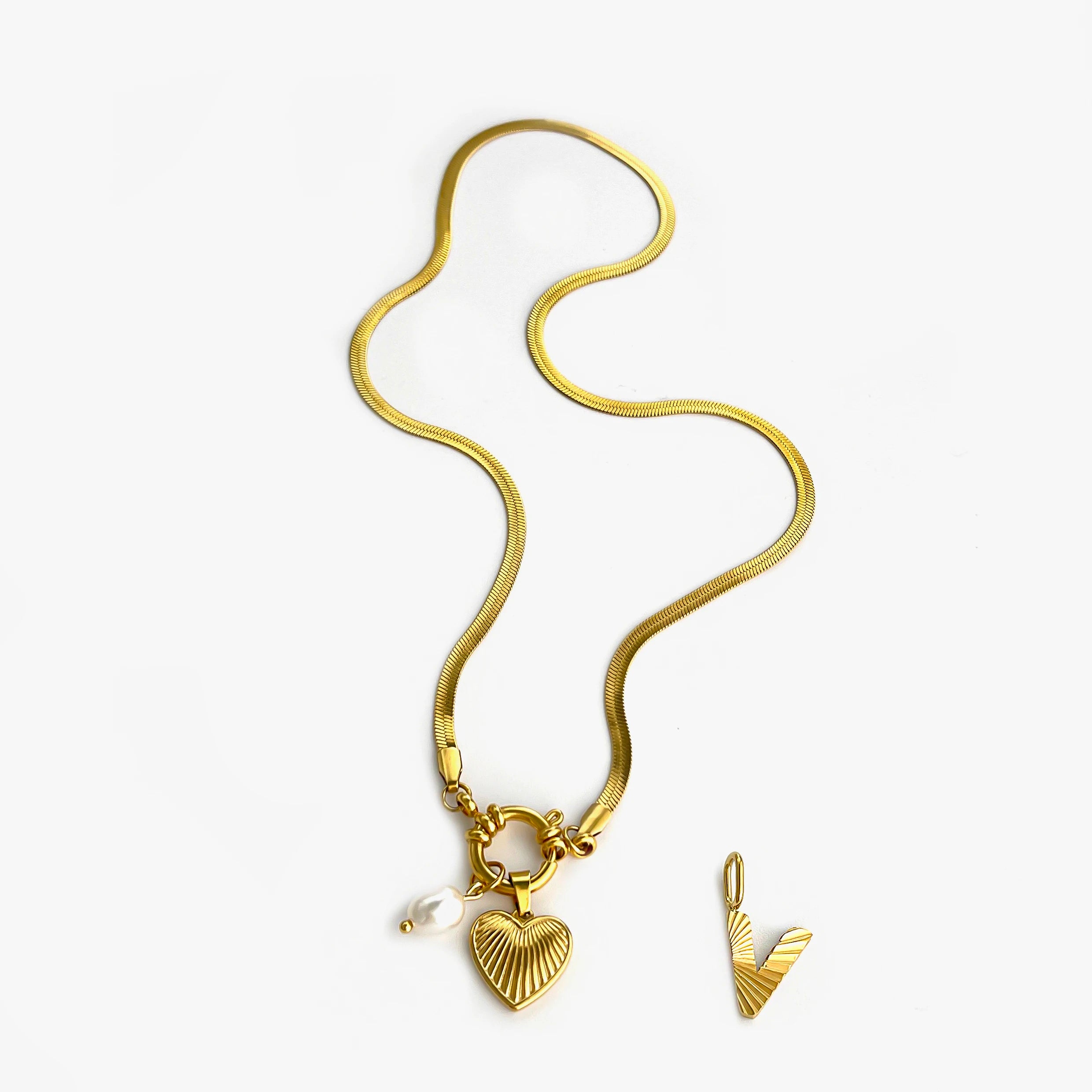 Minimalist Starfish Stripe Conch Scallop Shaped Pendant Necklace for Women