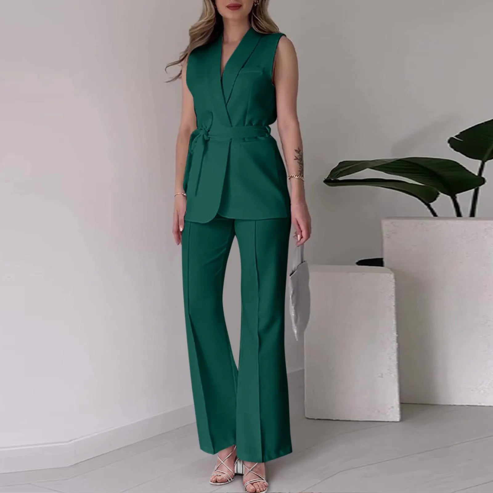 Women's Set Button-Detail Vest