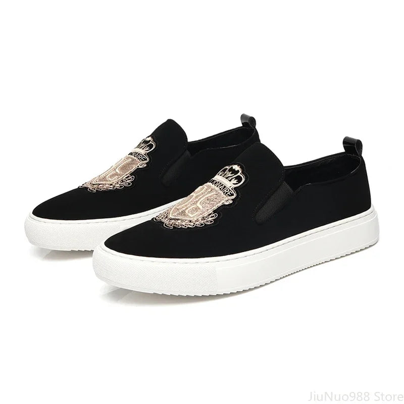 Brand New Men Casual Shoes Black Suede Leather Man Party Luxury Embroidery Flat Shoes Tide Slip-On Loafers