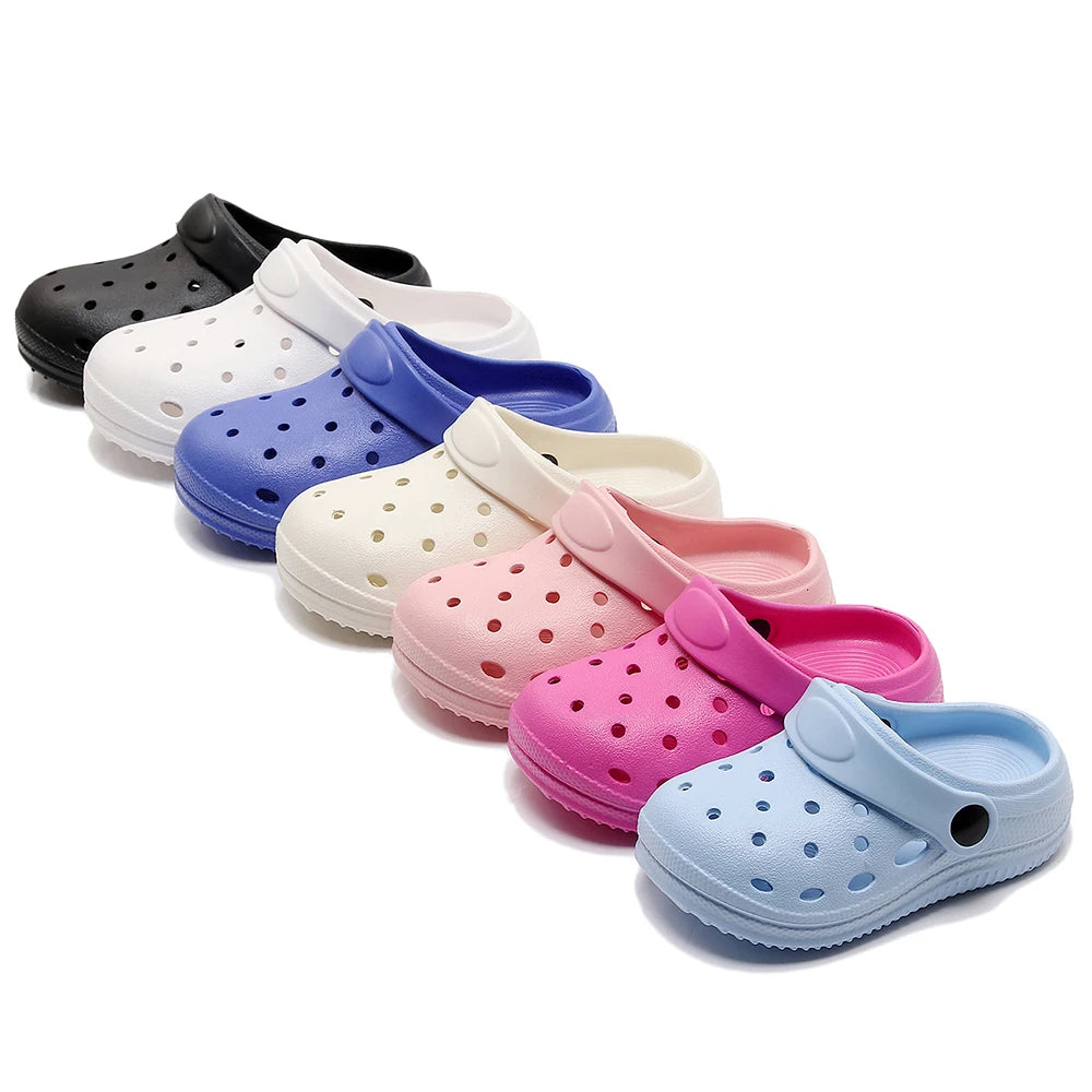 New Children's Slippers Waterproof Summer Outdoor Anti-Slip Beach Shoes for Boy Girl Fashion Garden Hole Shoes