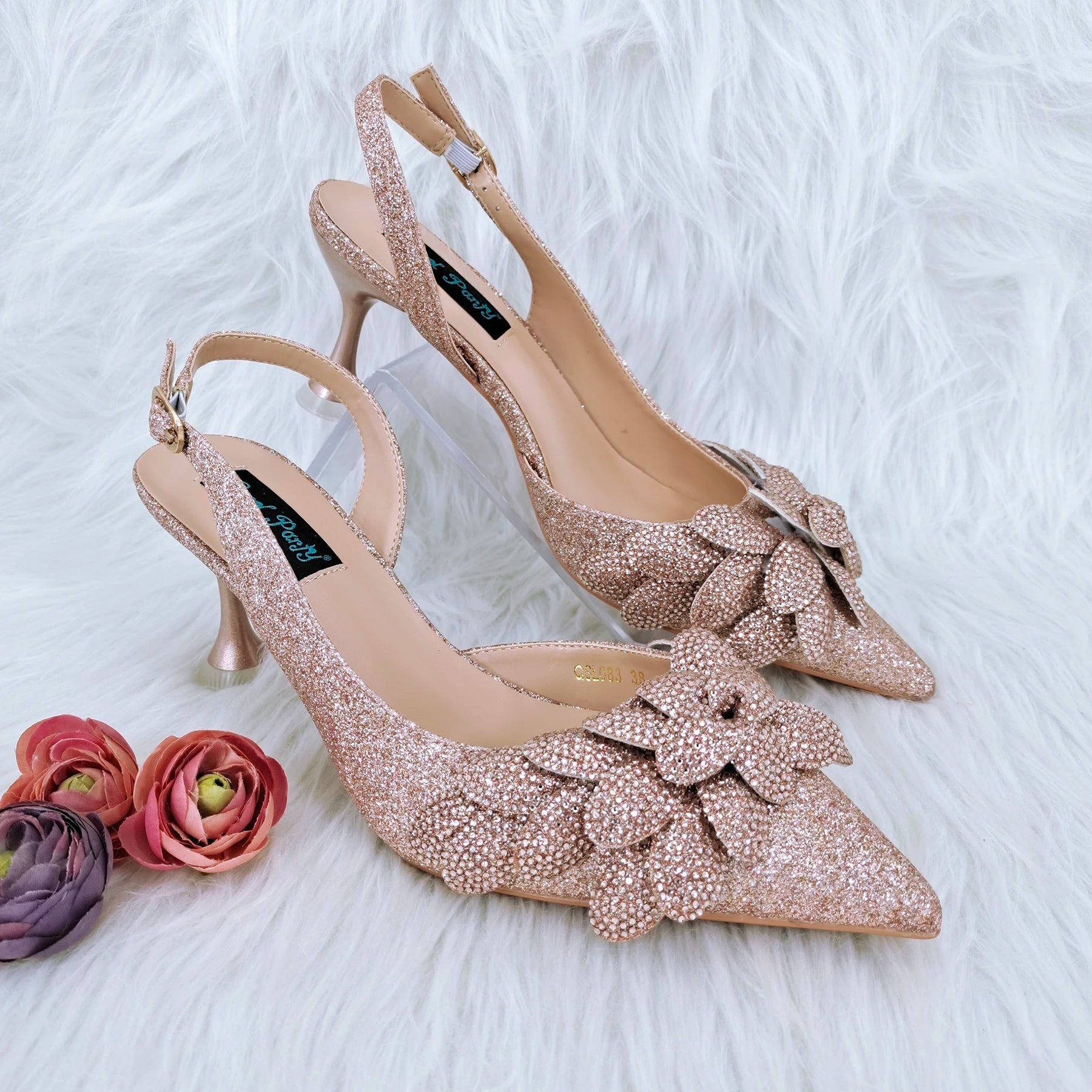 Handmade Garland Gag and Shoes Pointed Toe Pumps Crystal Handle Clutch
