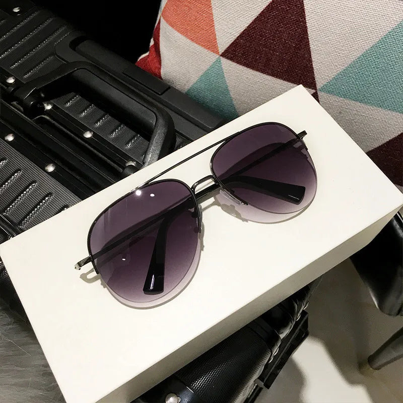 Classic Sunglass for Men Aviator Metal Frame Outdoor Sports Anti-UV Driving Sunglasses Glasses