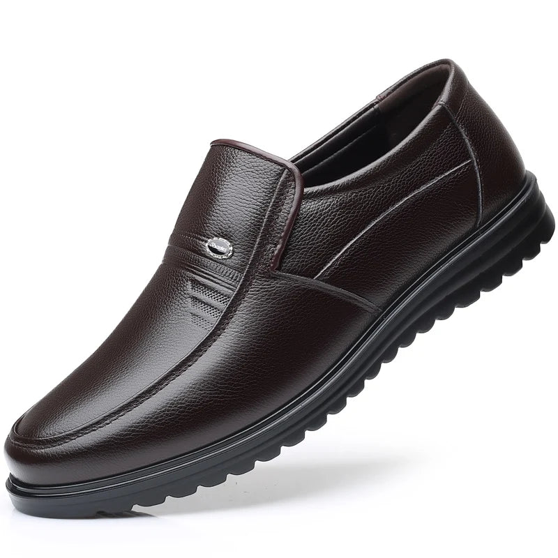 100% cowhide Men's Leather shoes New large size Fashion  riding boots Men's shoes Casual sports shoes Low heels Motorcycle boots