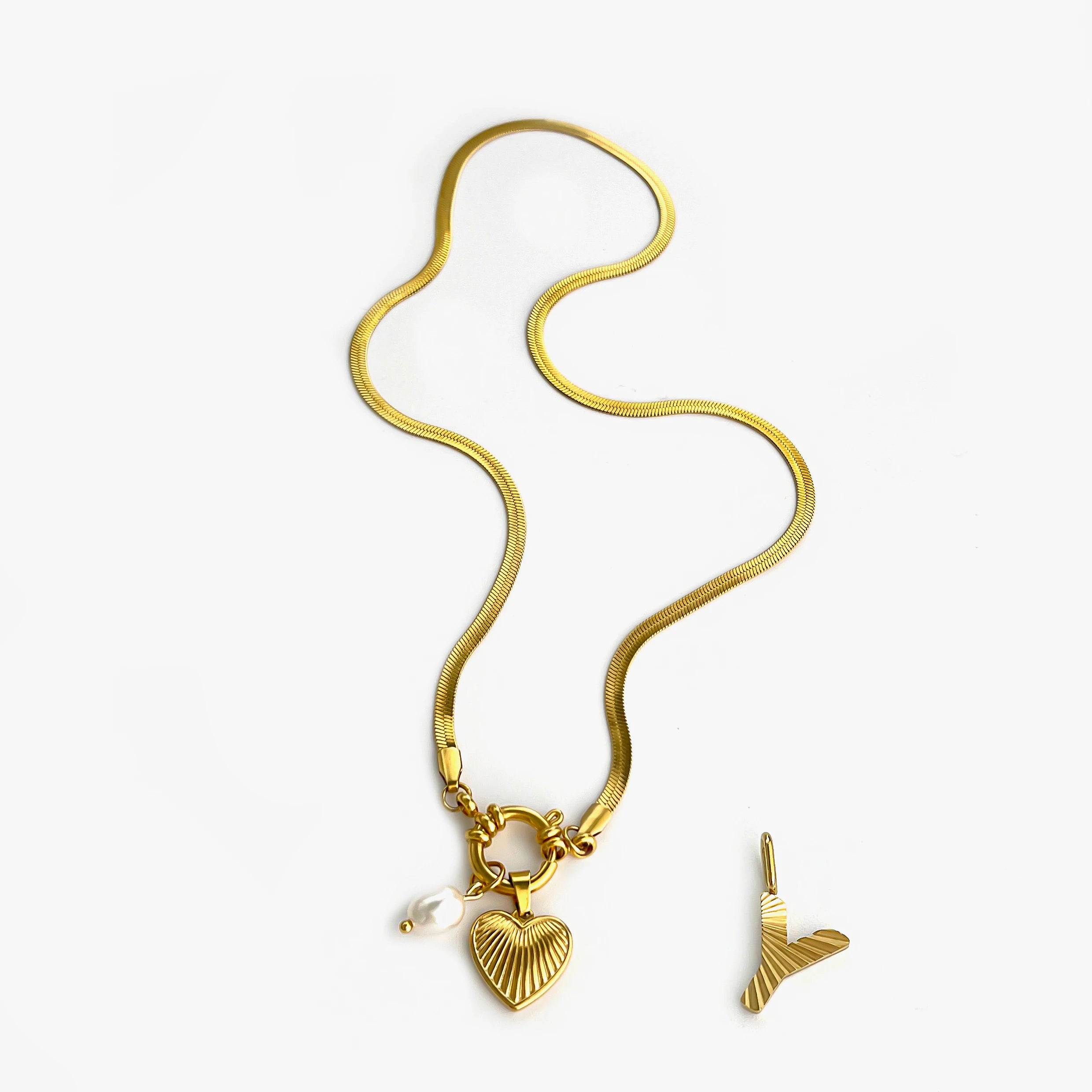 Minimalist Starfish Stripe Conch Scallop Shaped Pendant Necklace for Women
