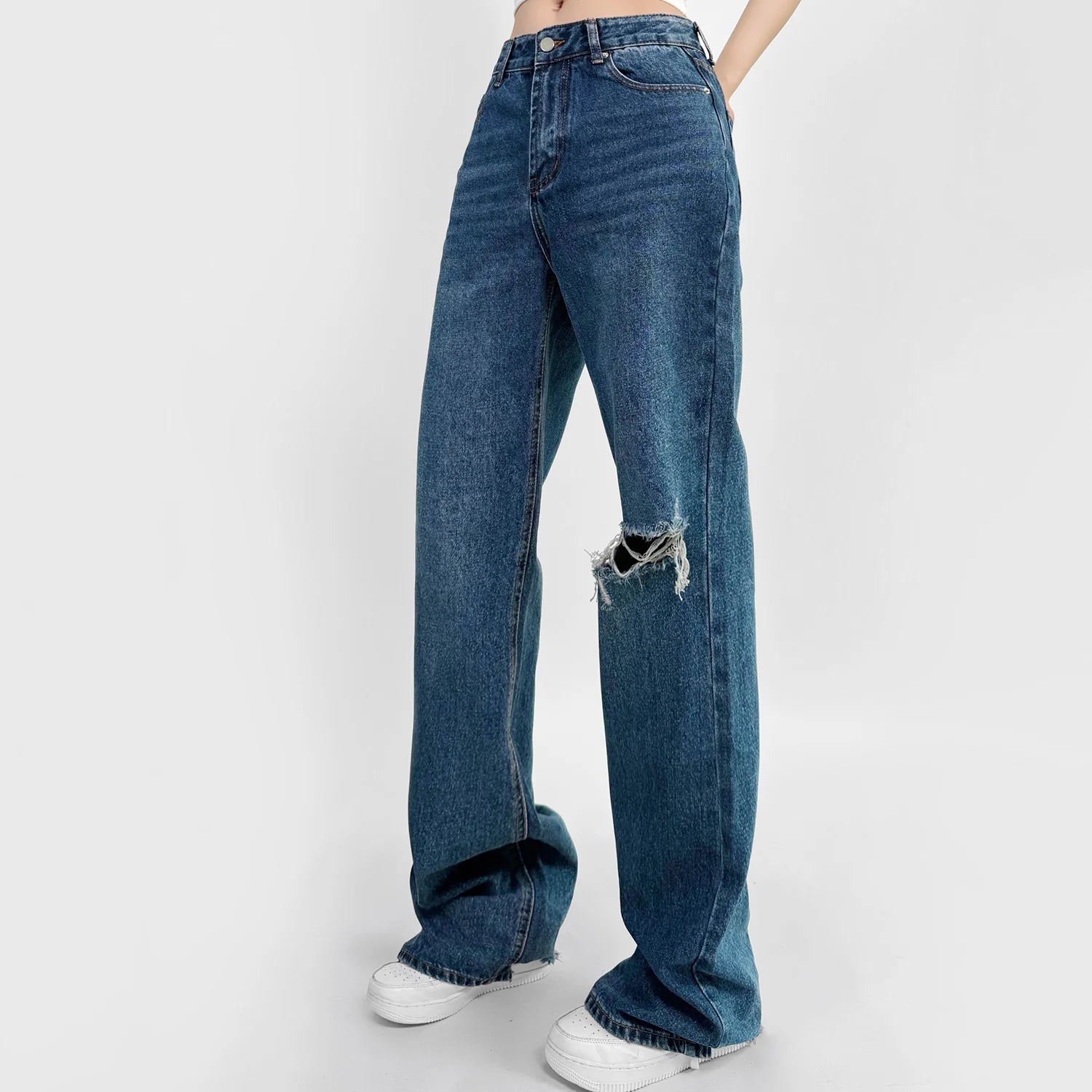 High‑Waist Straight‑Leg Distressed Jeans — Relaxed Fit with Knee Rip & Washed Finish