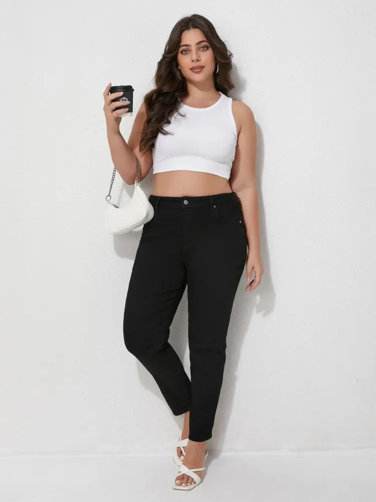 Plus Size Black Jeans Mid rise Ankle length Women's Denim Trousers Classic Design Fashion Staple