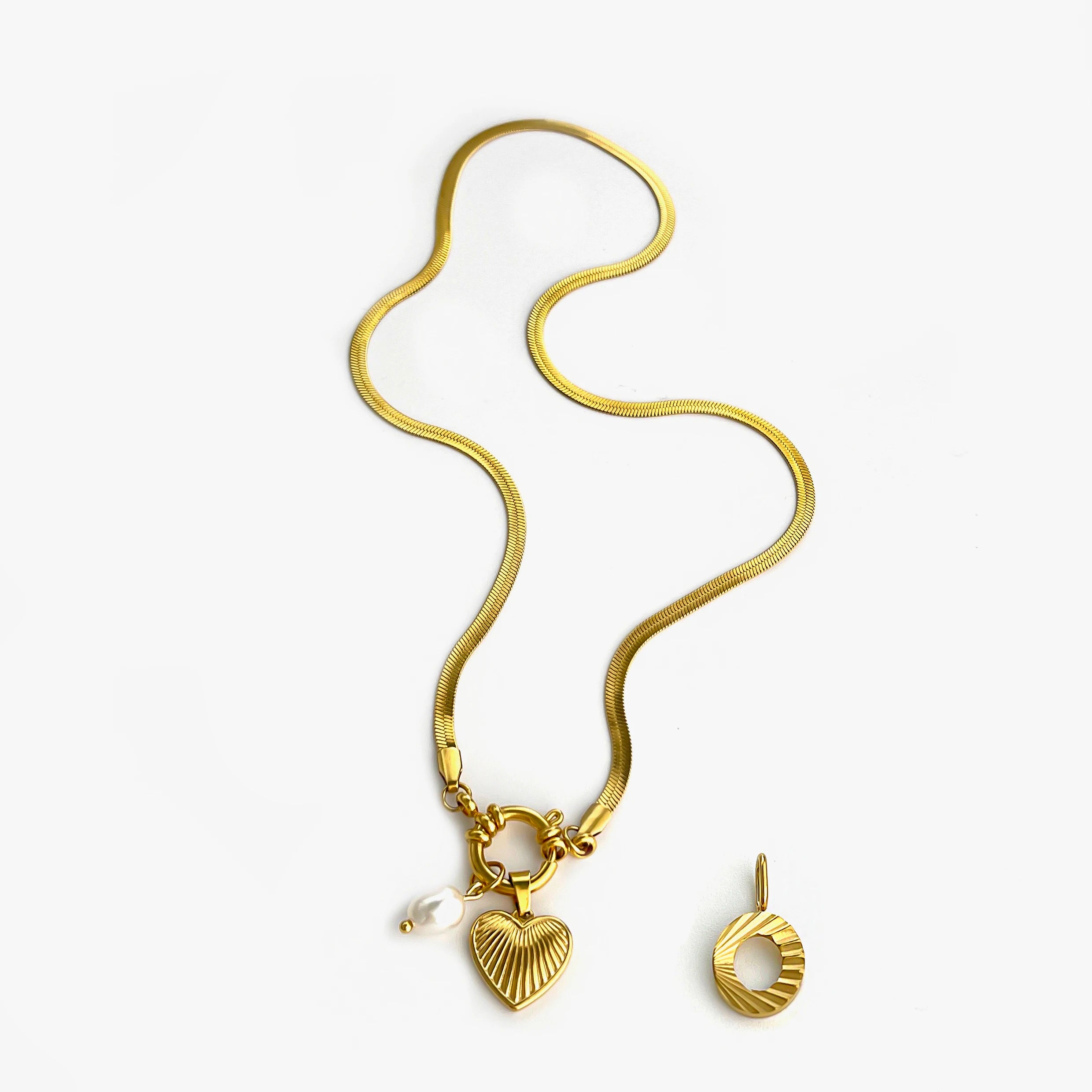Minimalist Starfish Stripe Conch Scallop Shaped Pendant Necklace for Women