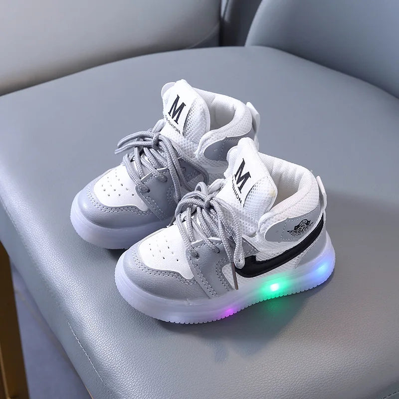 Children Shoe Spring and Autumn Boys Girls Lighted Sneakers Glowing Shoe Soft Soled Breathable Casual Infant Toddler Shoes