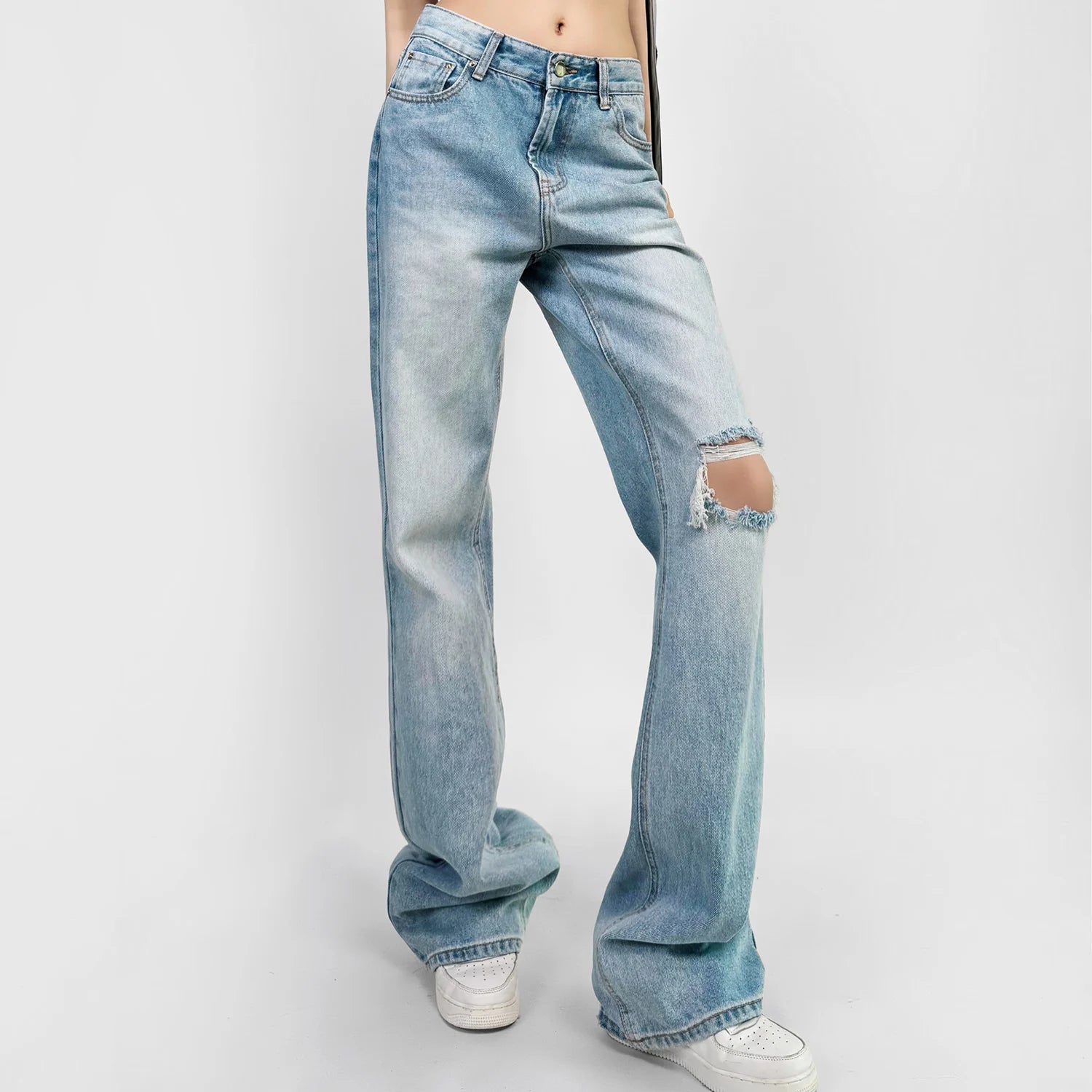 High‑Waist Straight‑Leg Distressed Jeans — Relaxed Fit with Knee Rip & Washed Finish