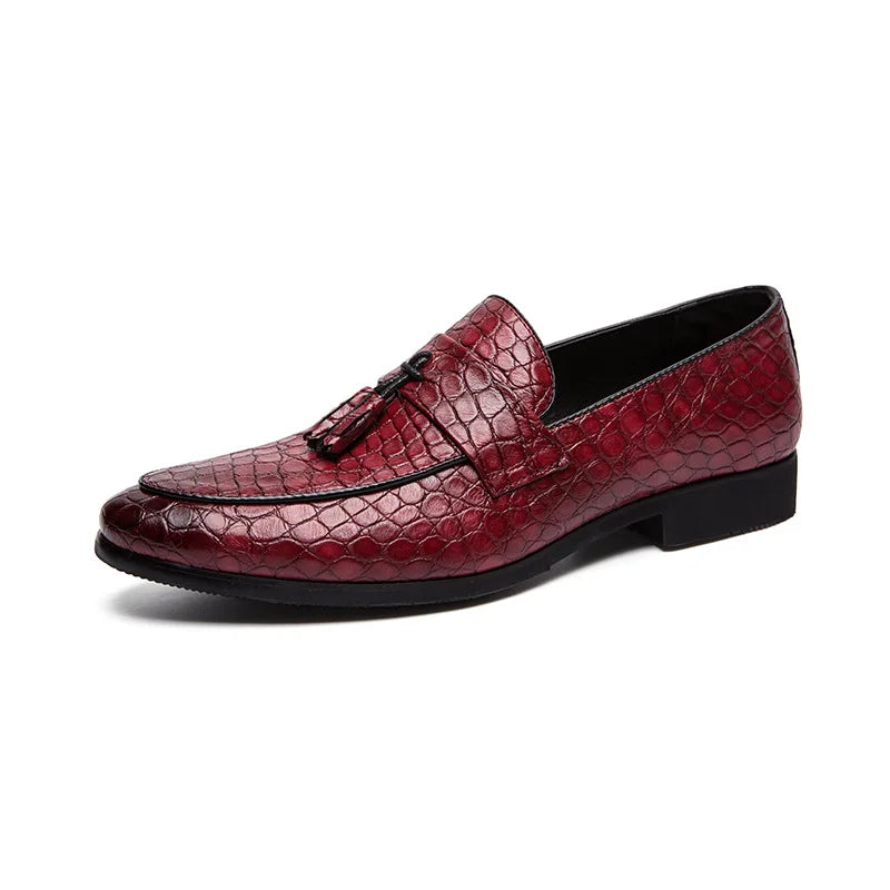 New pointed Business shoes Comfortable soft Leather footwear Men Outdoor non slip Loafers  Moccasins Casual light Flats Zapatos