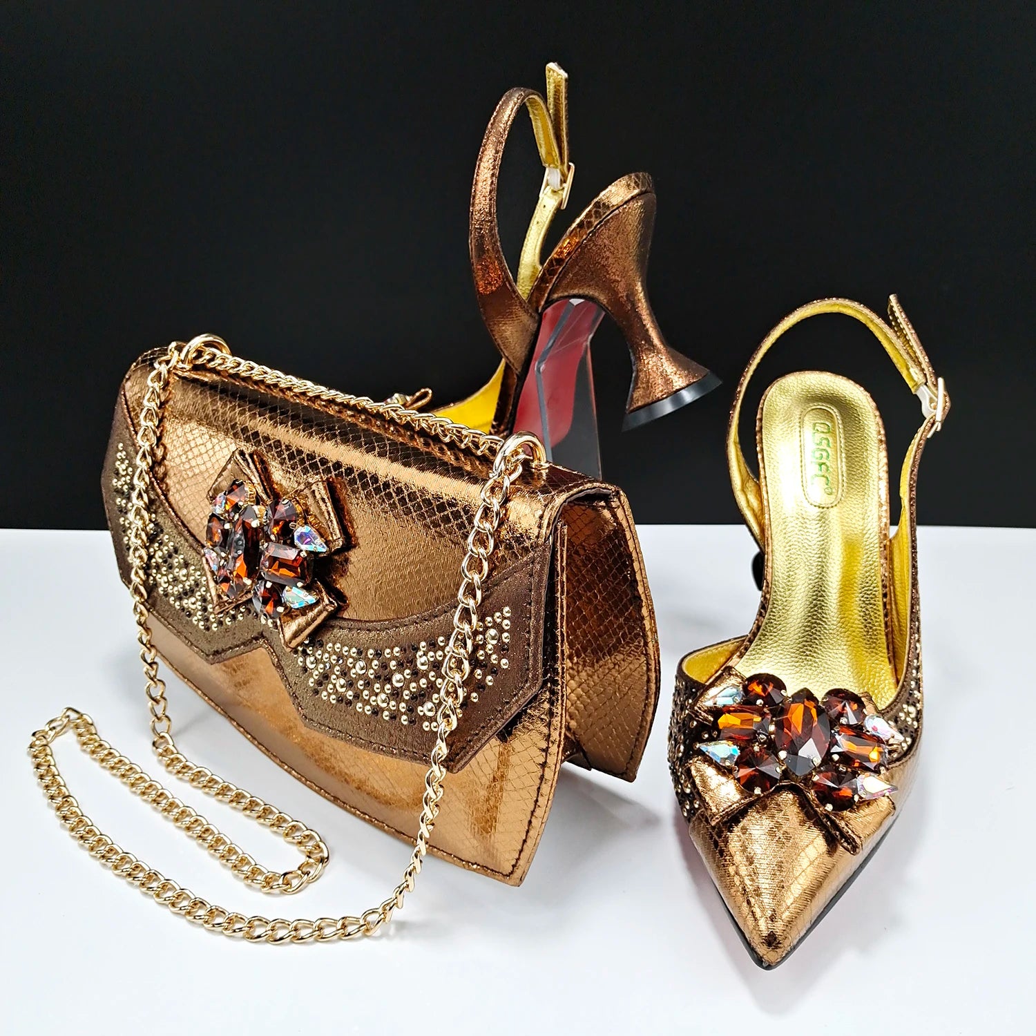 Ladies Wine Color Crystal Heels And Bag Three-Dimensional Capacity Bag & Shoes