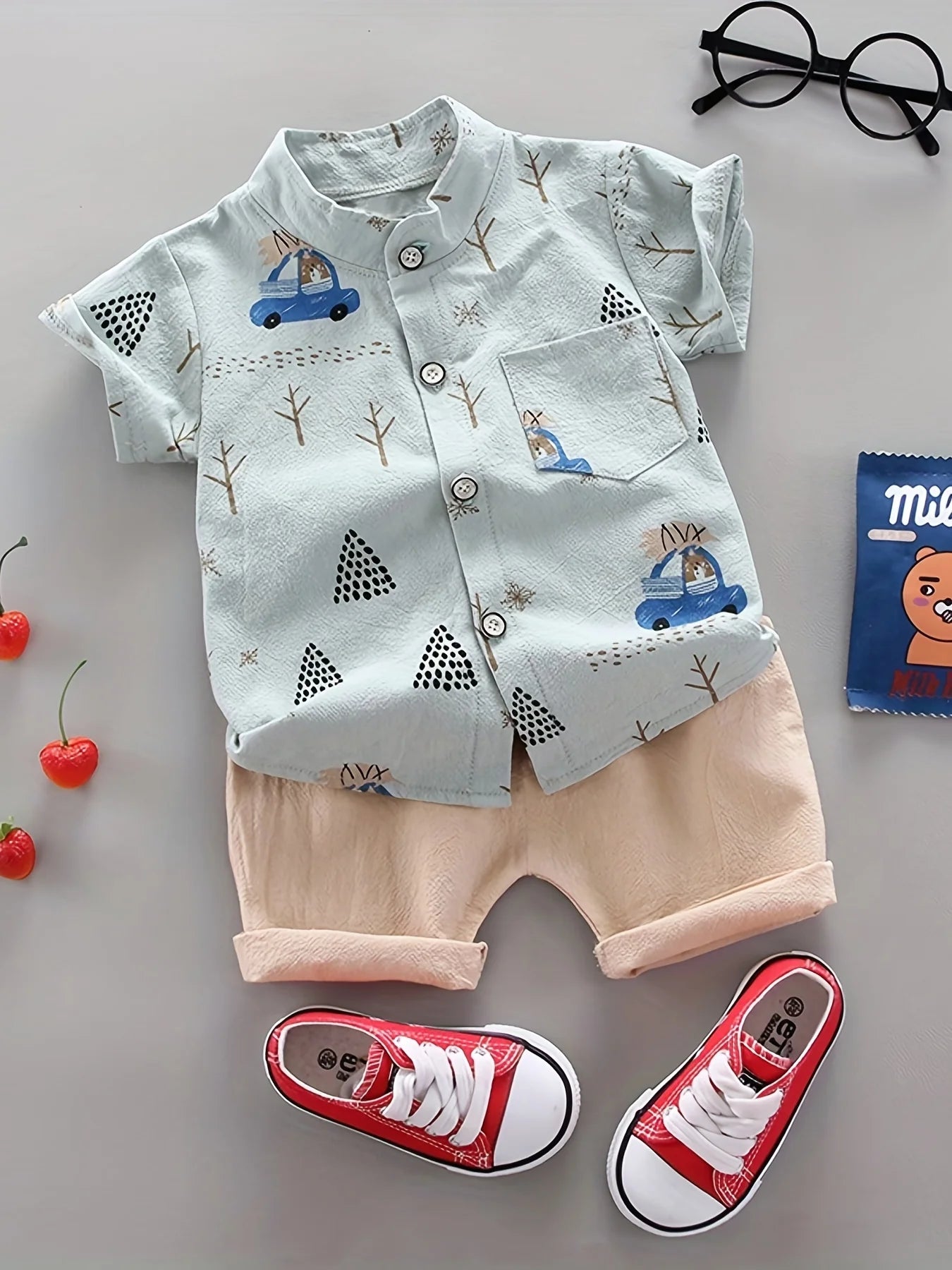 Infant and toddler short sleeved shorts set