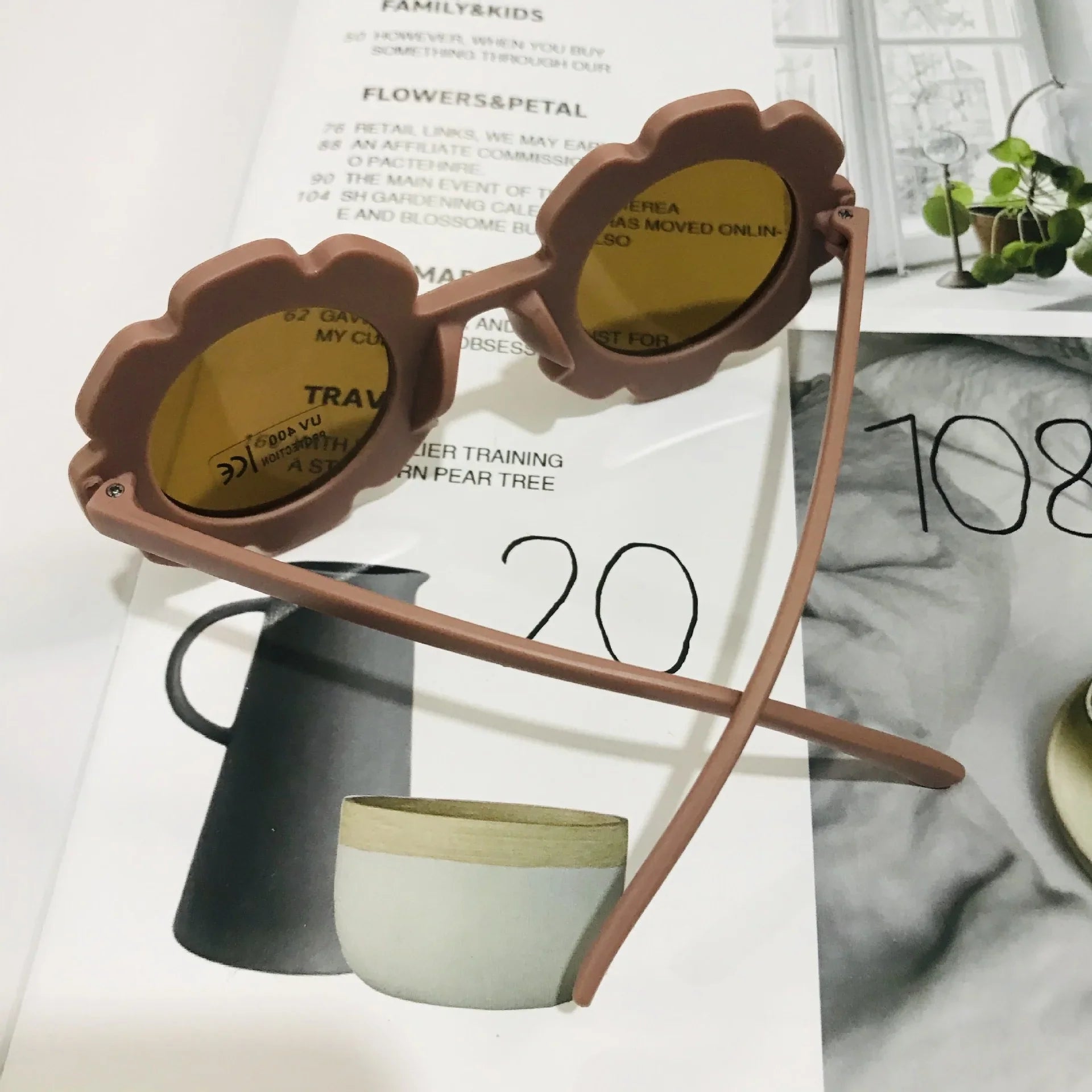 2023 new cute children's frosted glasses  color series baby sunglasses