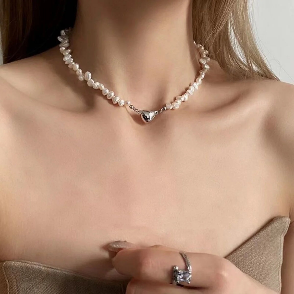 Korean imitation Pearl Chain Choker Necklace Magnetic Heart Pendant for Women Girls  Fashion Jewelry Bridal Engagement Gifts