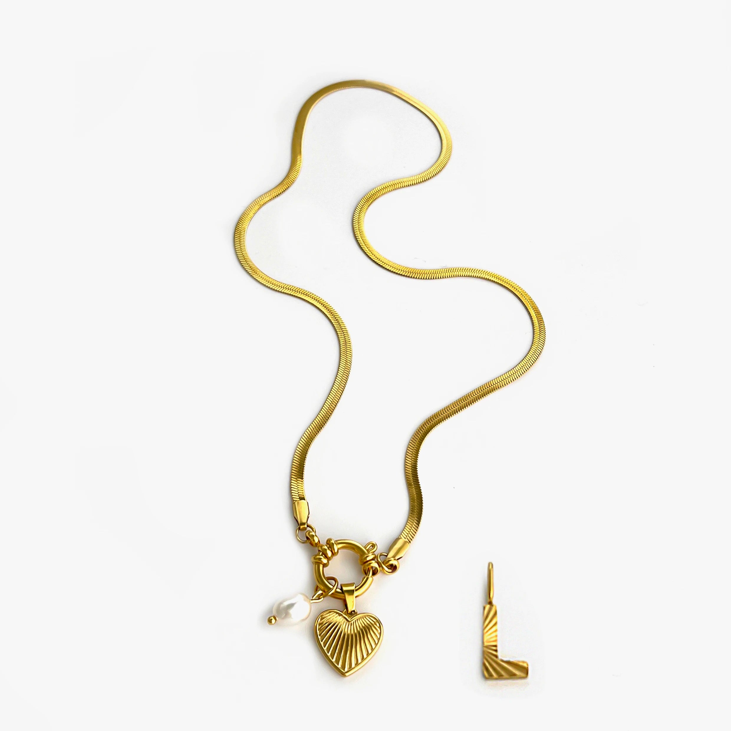 Tarnish Fashion Unusual Jewelry Freshwater Pearl Heart Pendant Necklace