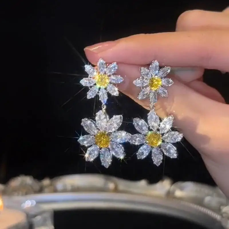 Sparkling Crystal Daisy Drop Earrings For Women